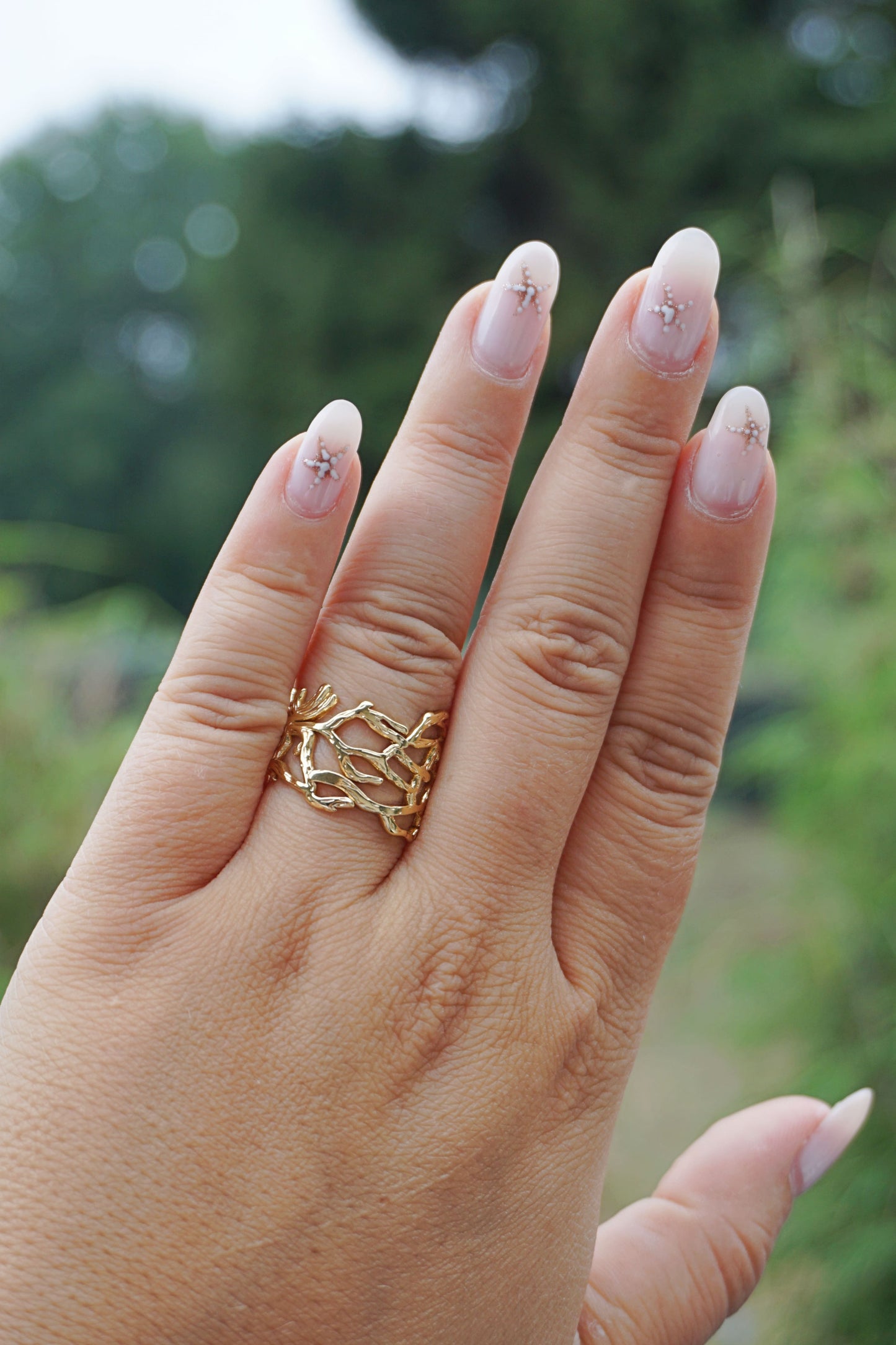 Bague dorée effet corail