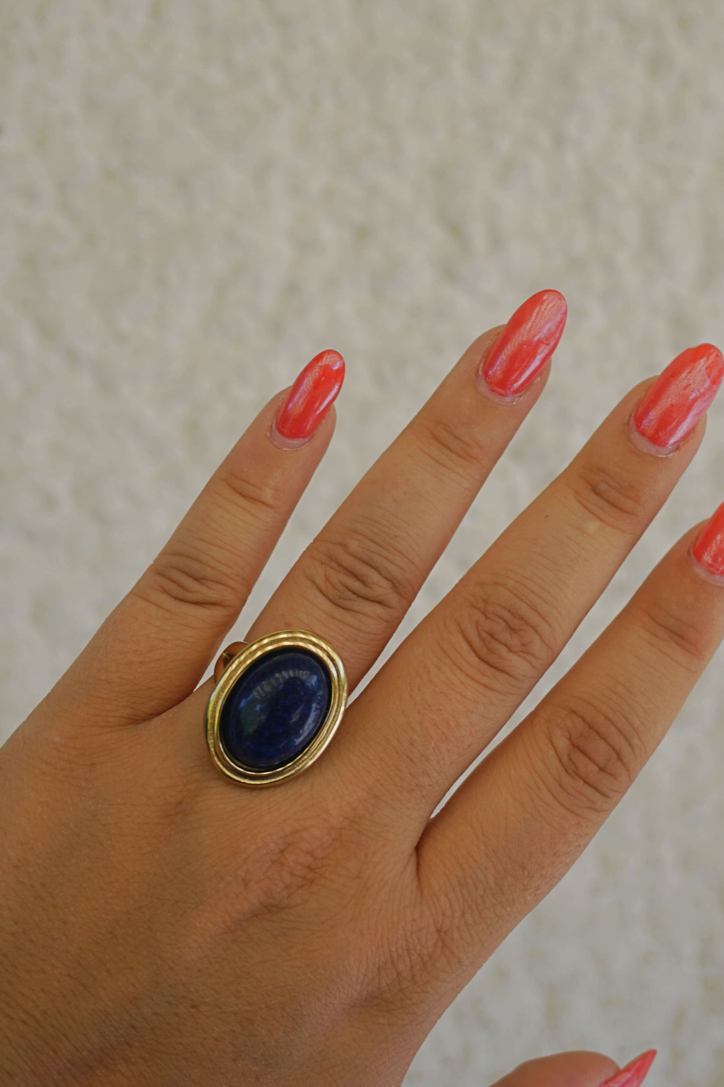Bague dorée pierre bleue