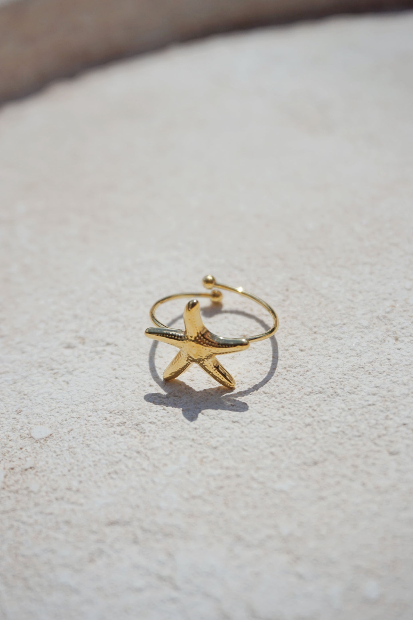 Bague fine dorée étoile de mer