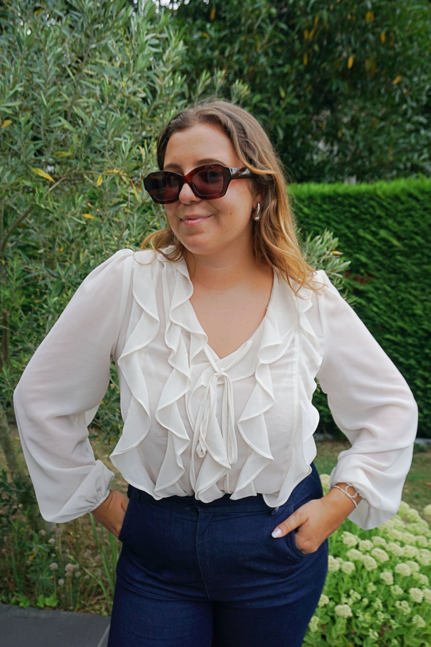 Blouse à volants crème