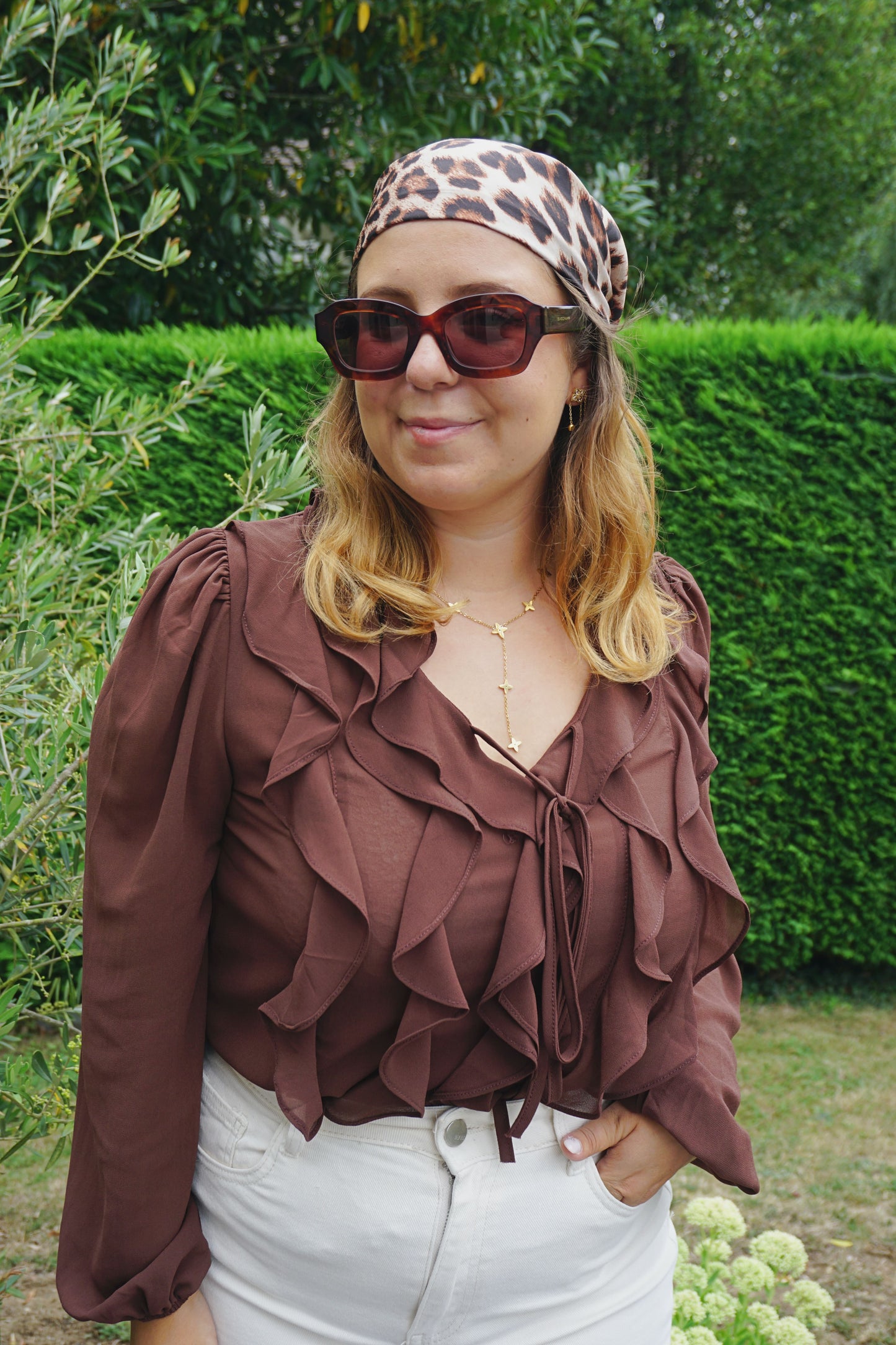 Blouse à volants marron chocolat