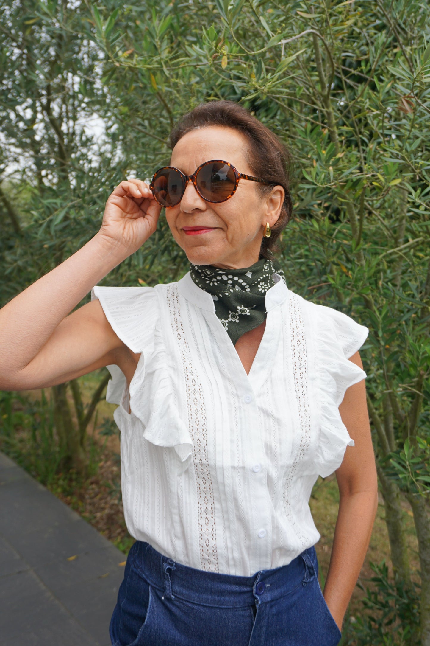 Blouse sans manches blanche broderie coton