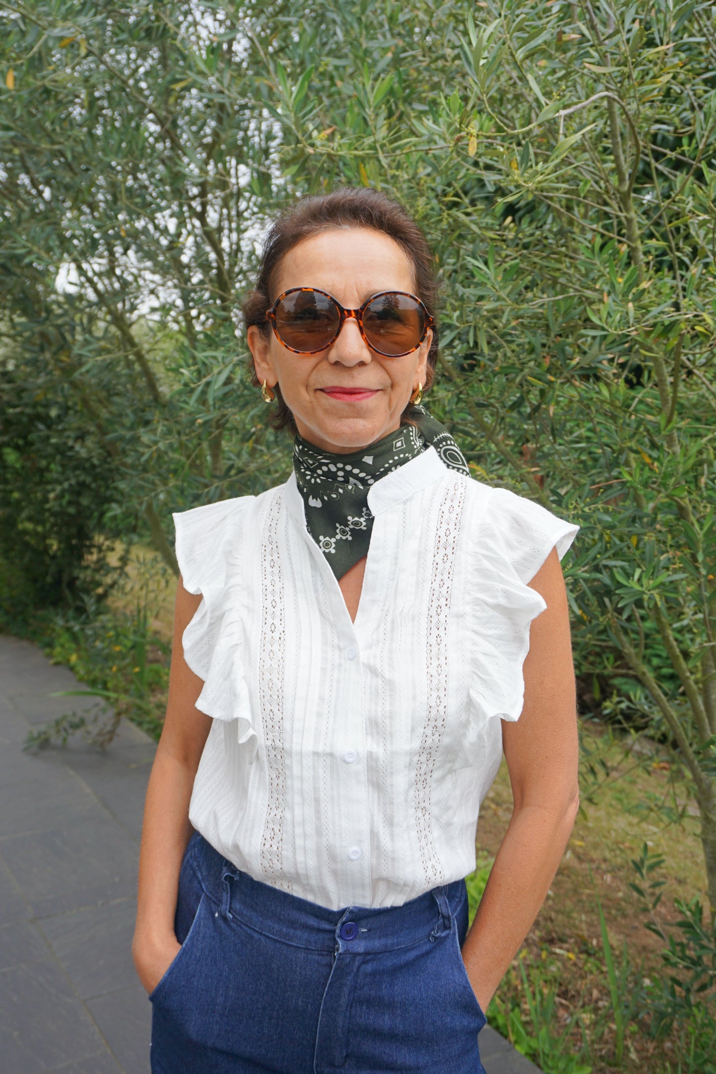 Blouse sans manches blanche broderie coton