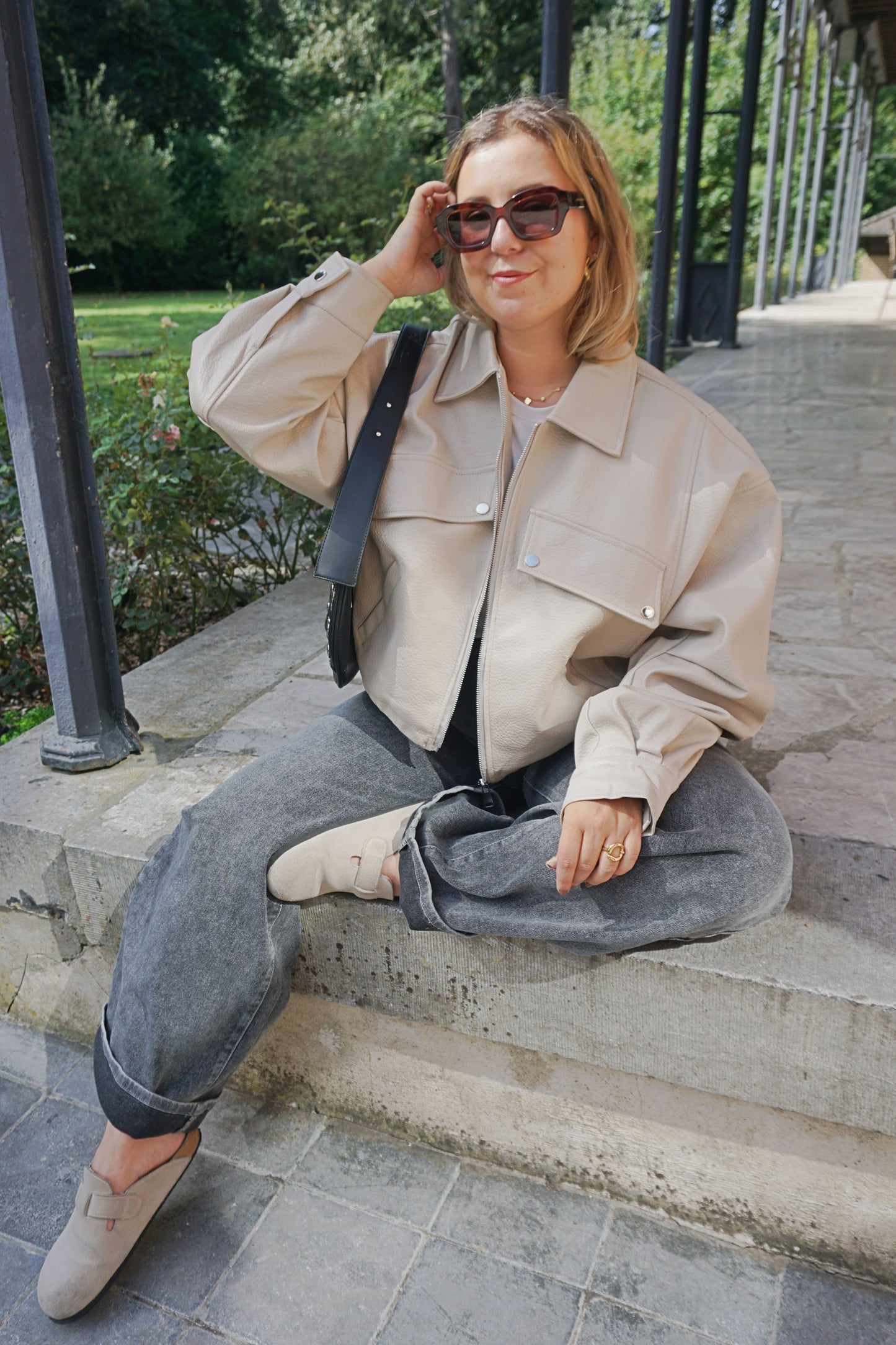 Blouson en simili cuir crème