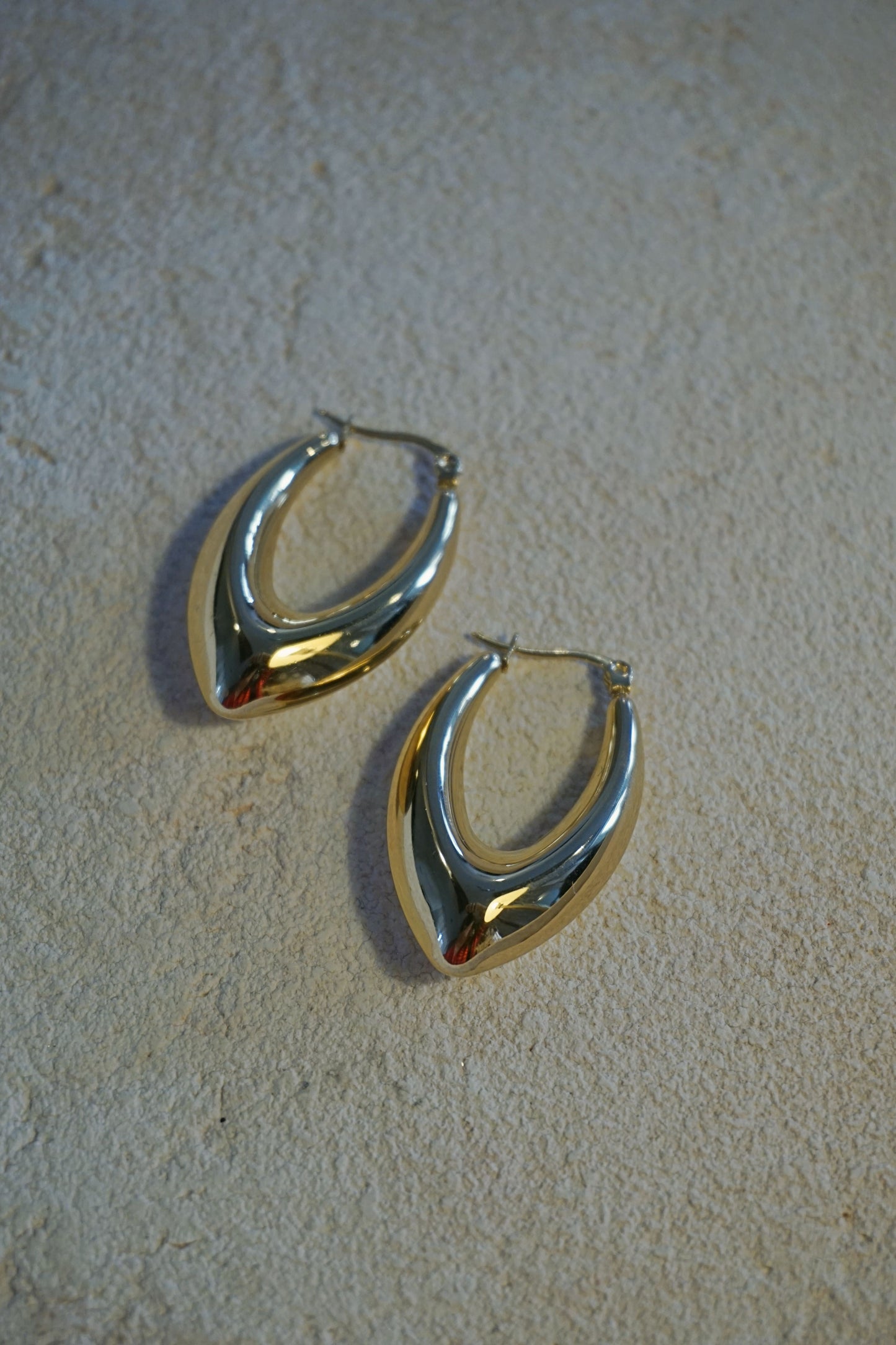 Boucles d'oreilles dorées créoles ovales