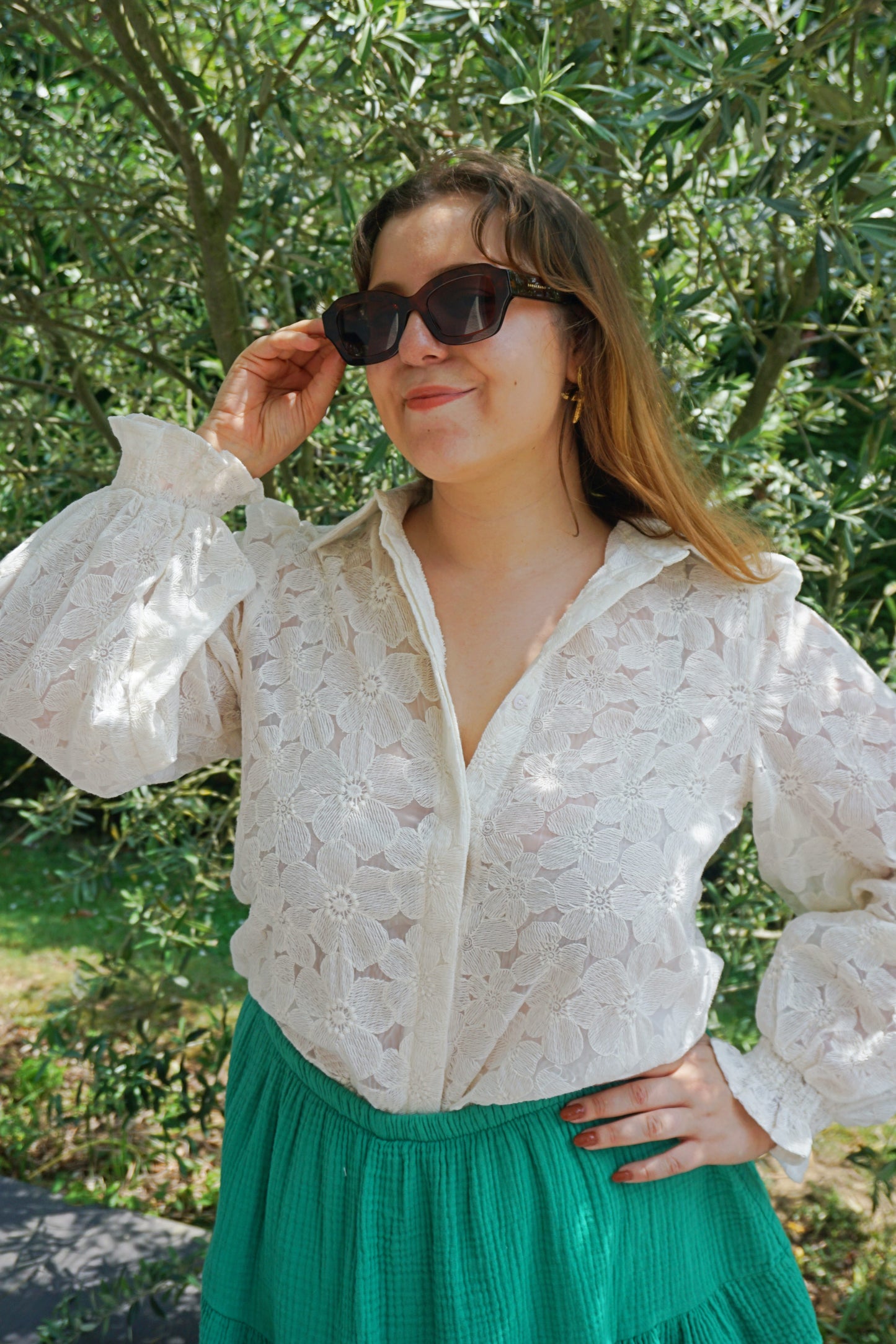 Chemise crème dentelle fleur