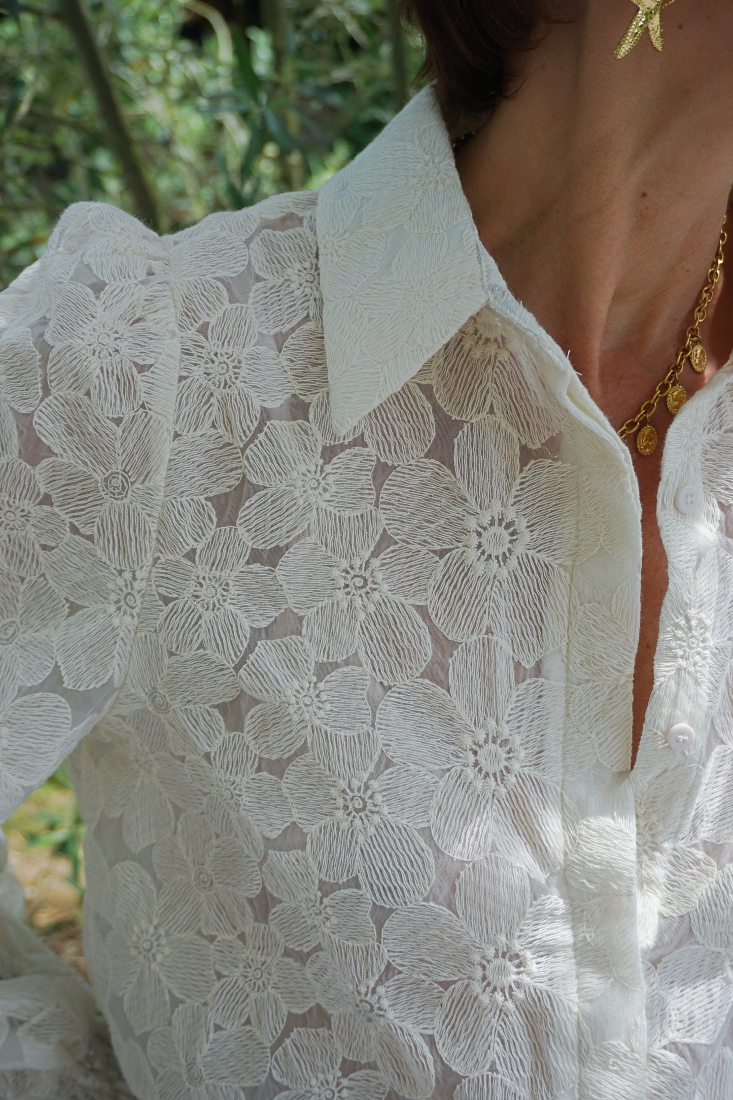 Chemise crème dentelle fleur