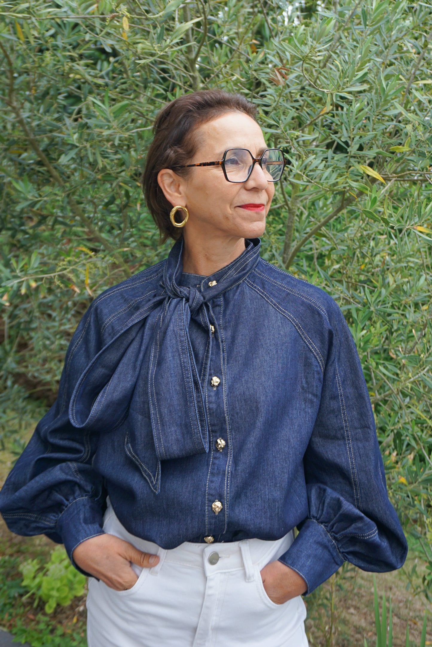 Chemise en jean nœud col lavallière