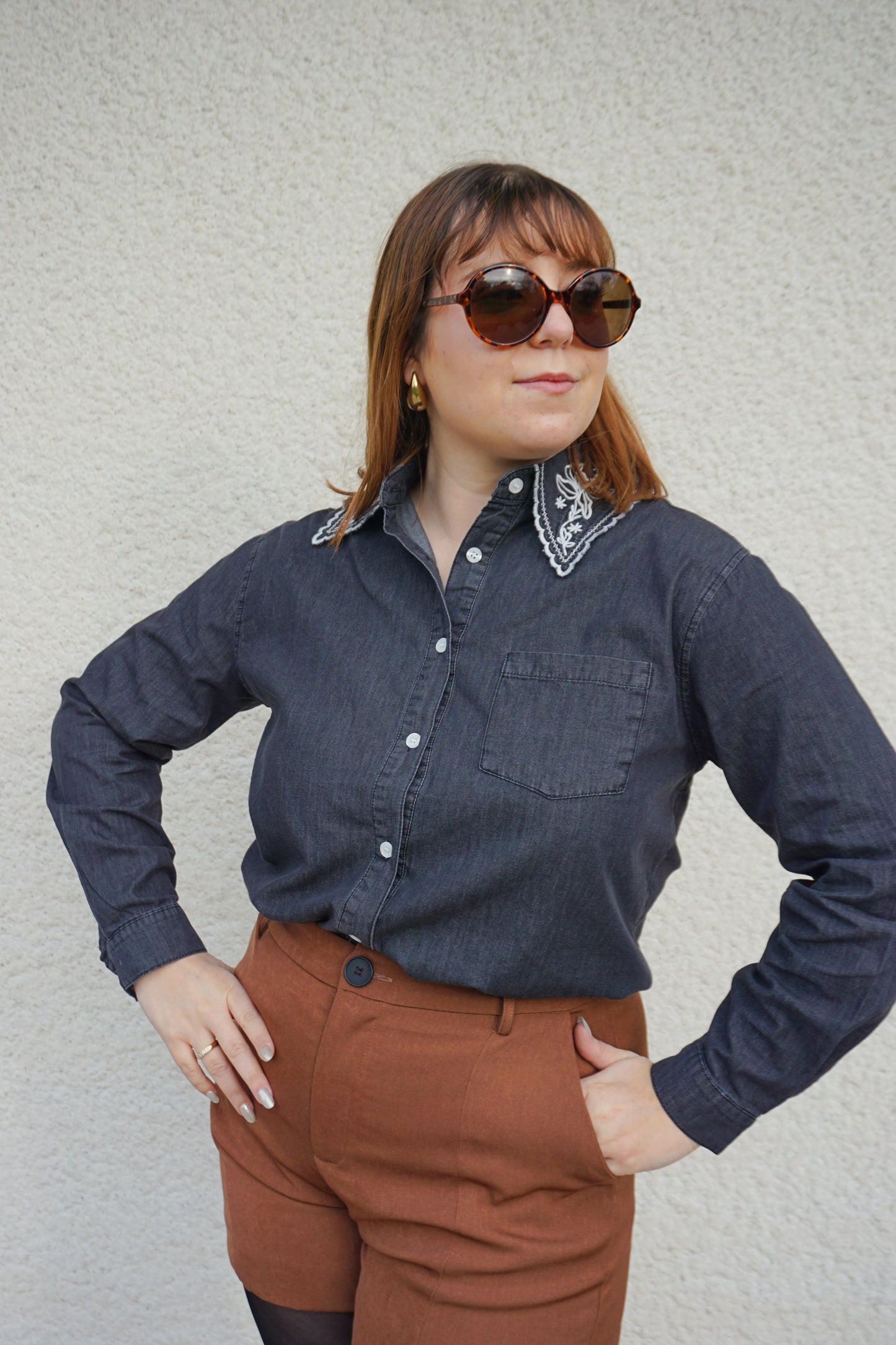 Chemise grise jean col brodé