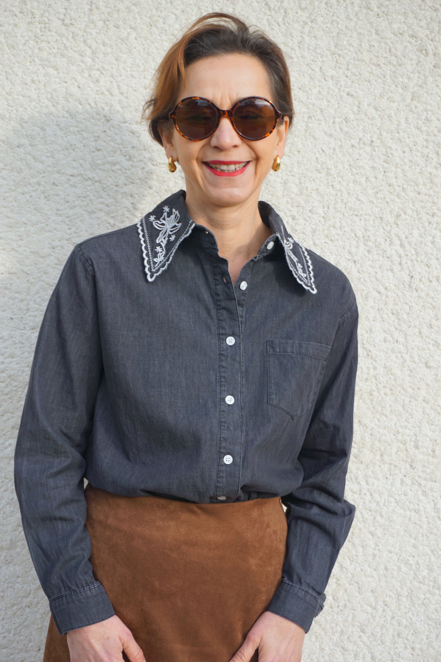 Chemise grise jean col brodé