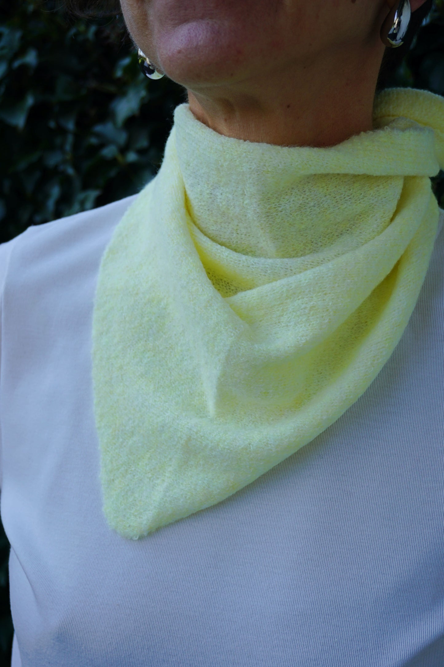 Écharpe Sophie Scarf triangle fine jaune
