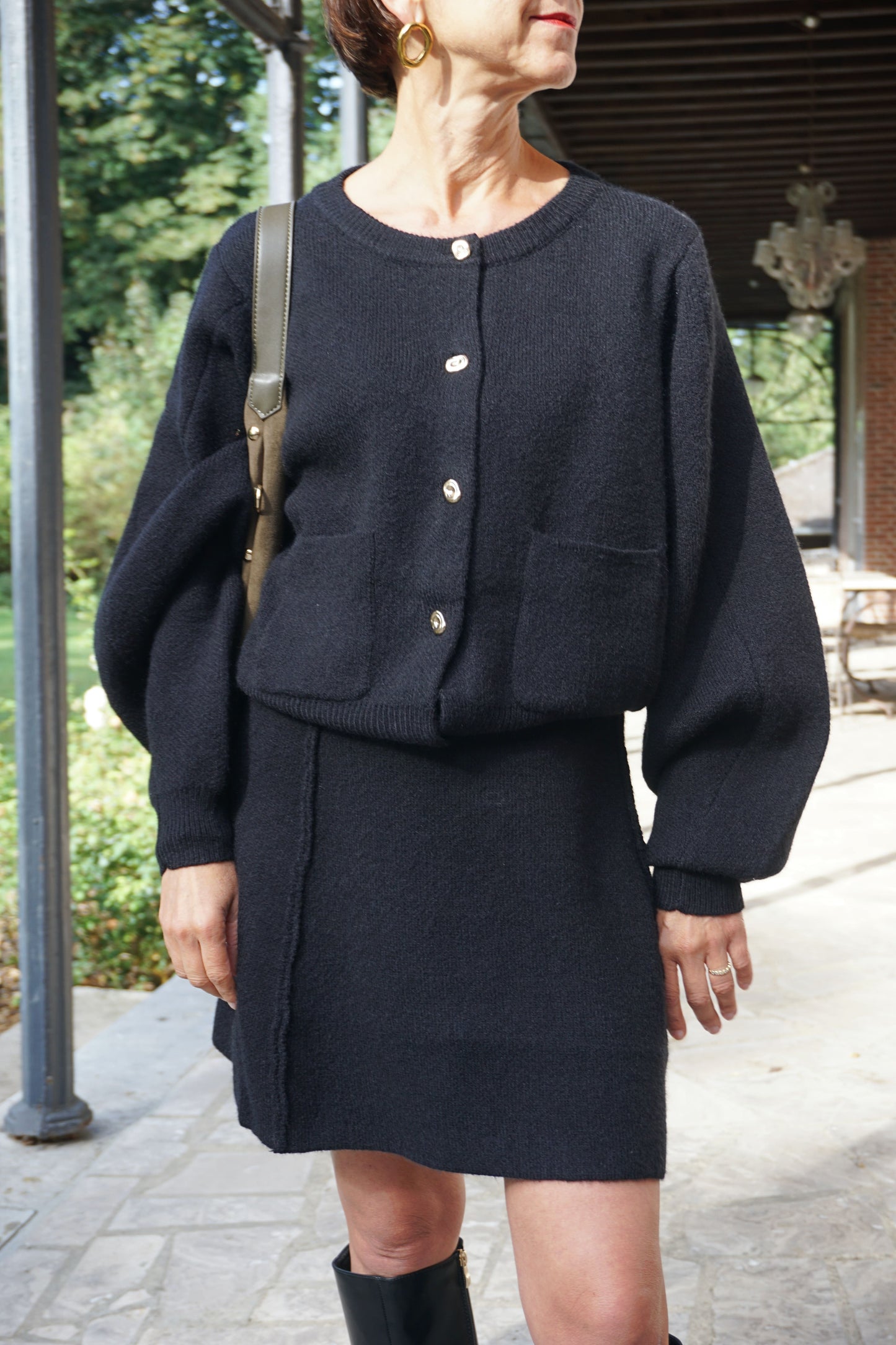 Ensemble gilet et jupe en maille noire