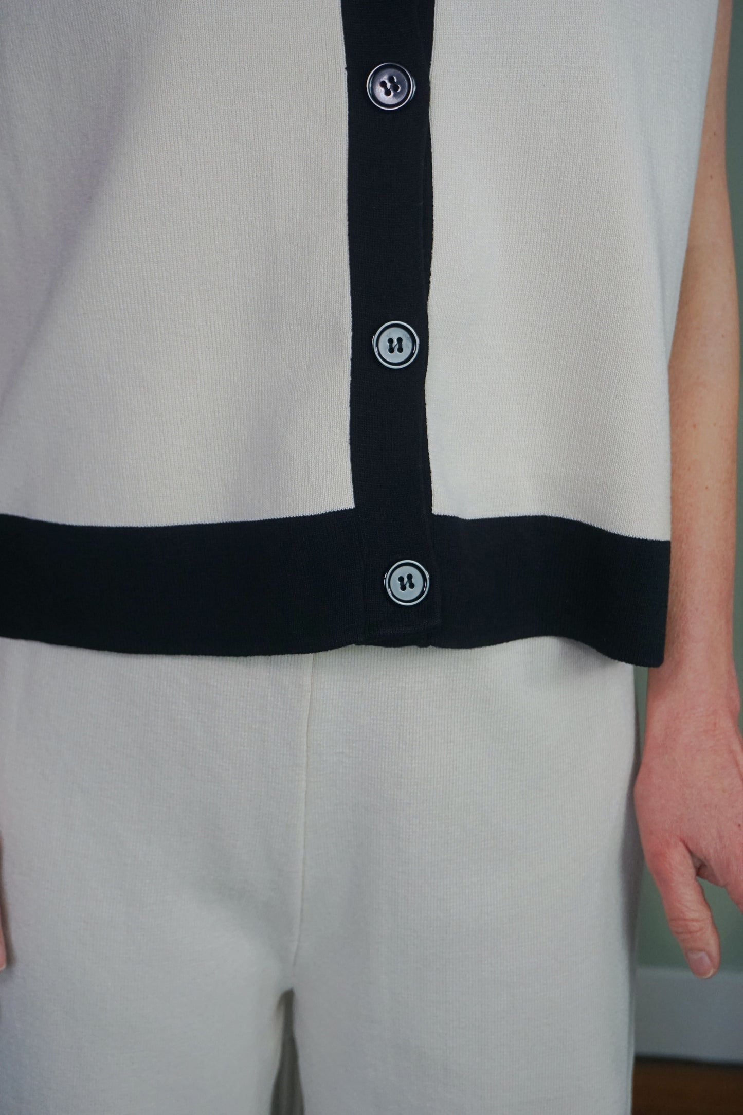 Ensemble maille crème et noir