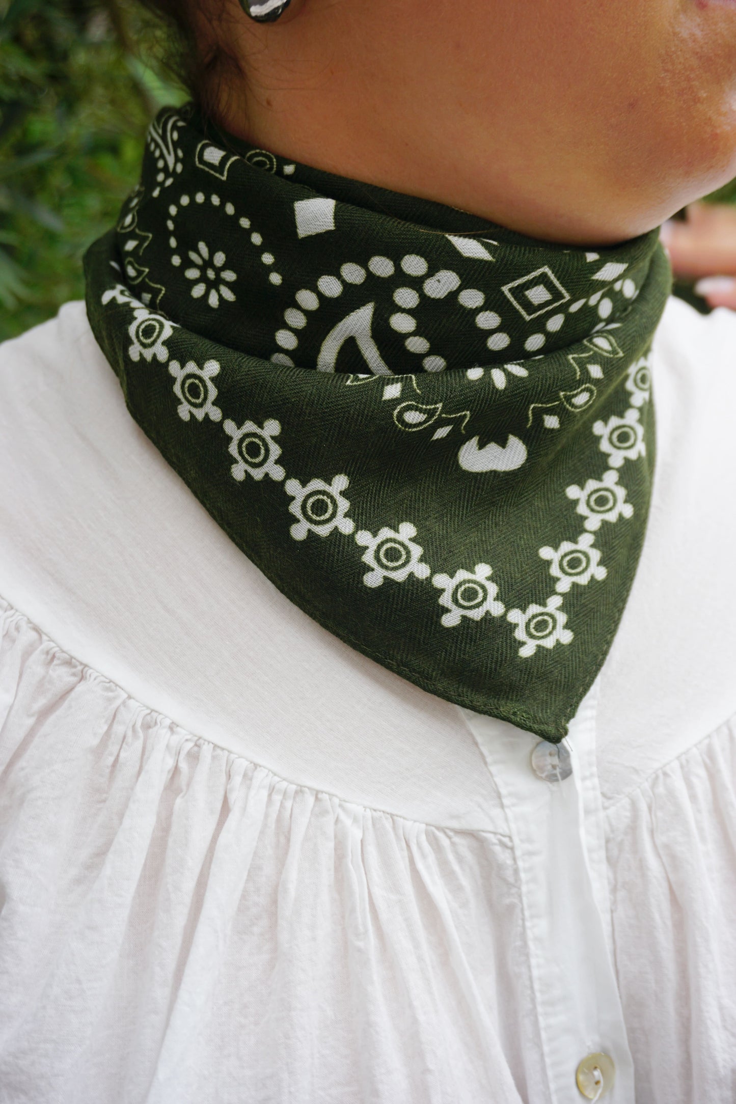 Foulard motif bandana kaki