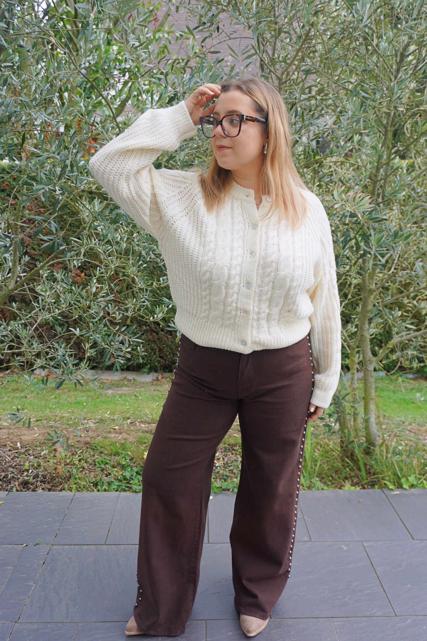 Jean wide leg marron chocolat et clous