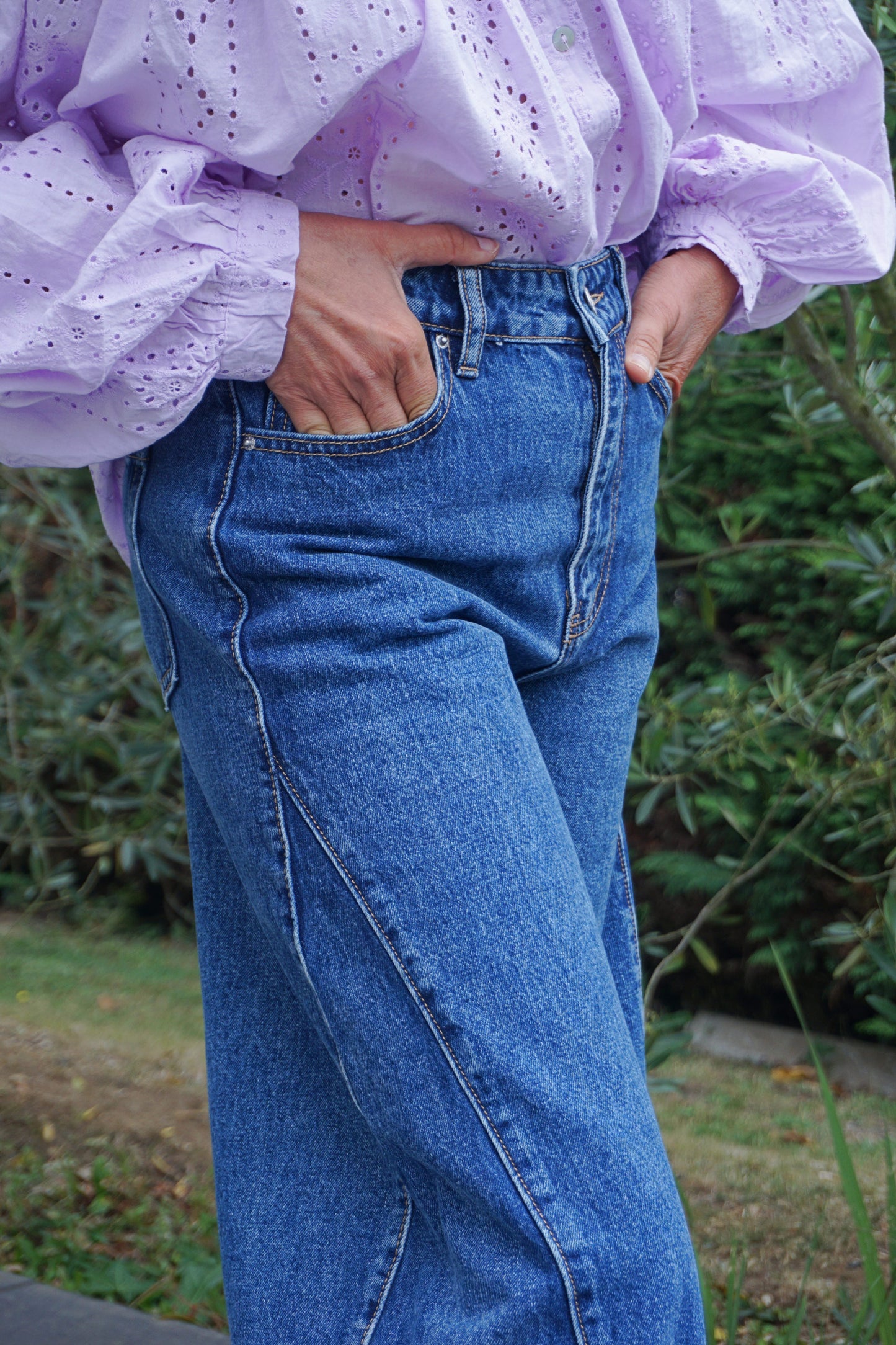 Jean wide leg bleu brut empiècement