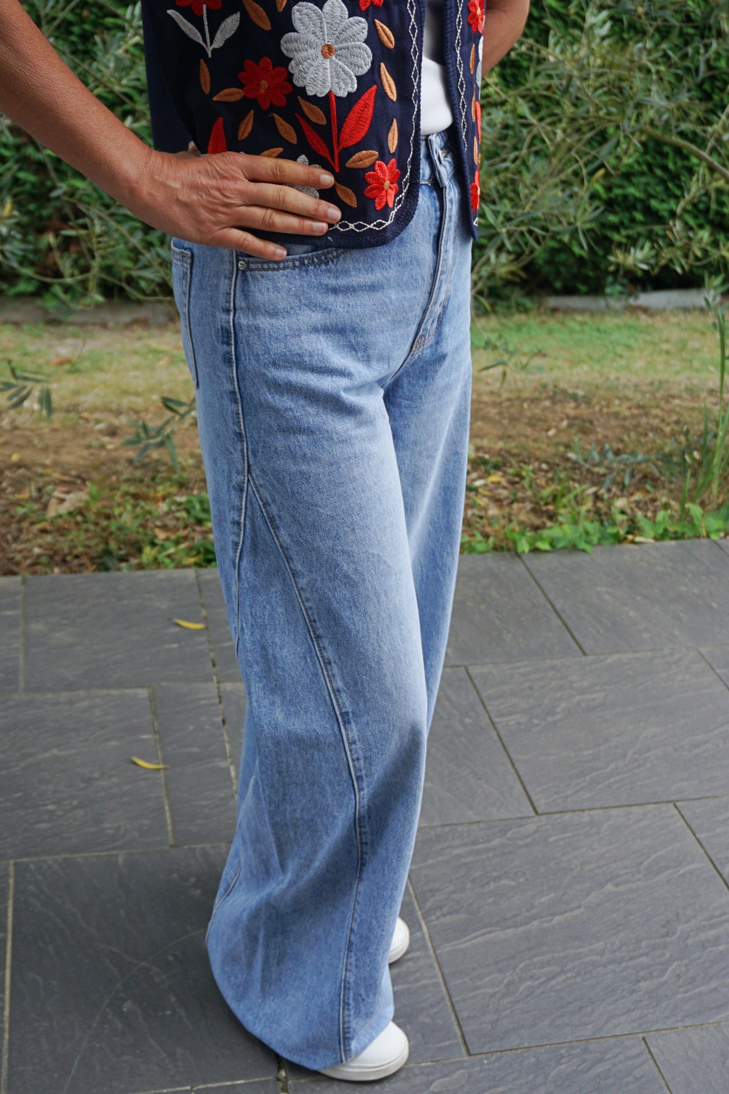 Jean wide leg bleu clair empiècement