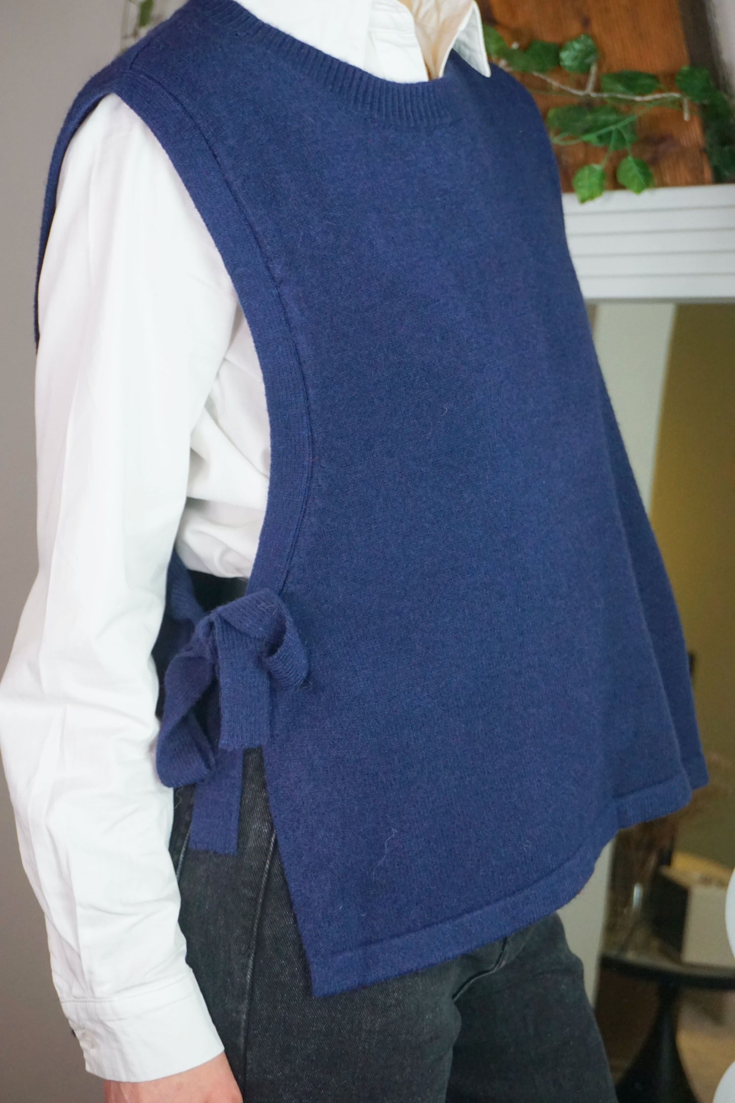 Pull sans manches bleu marine noeuds