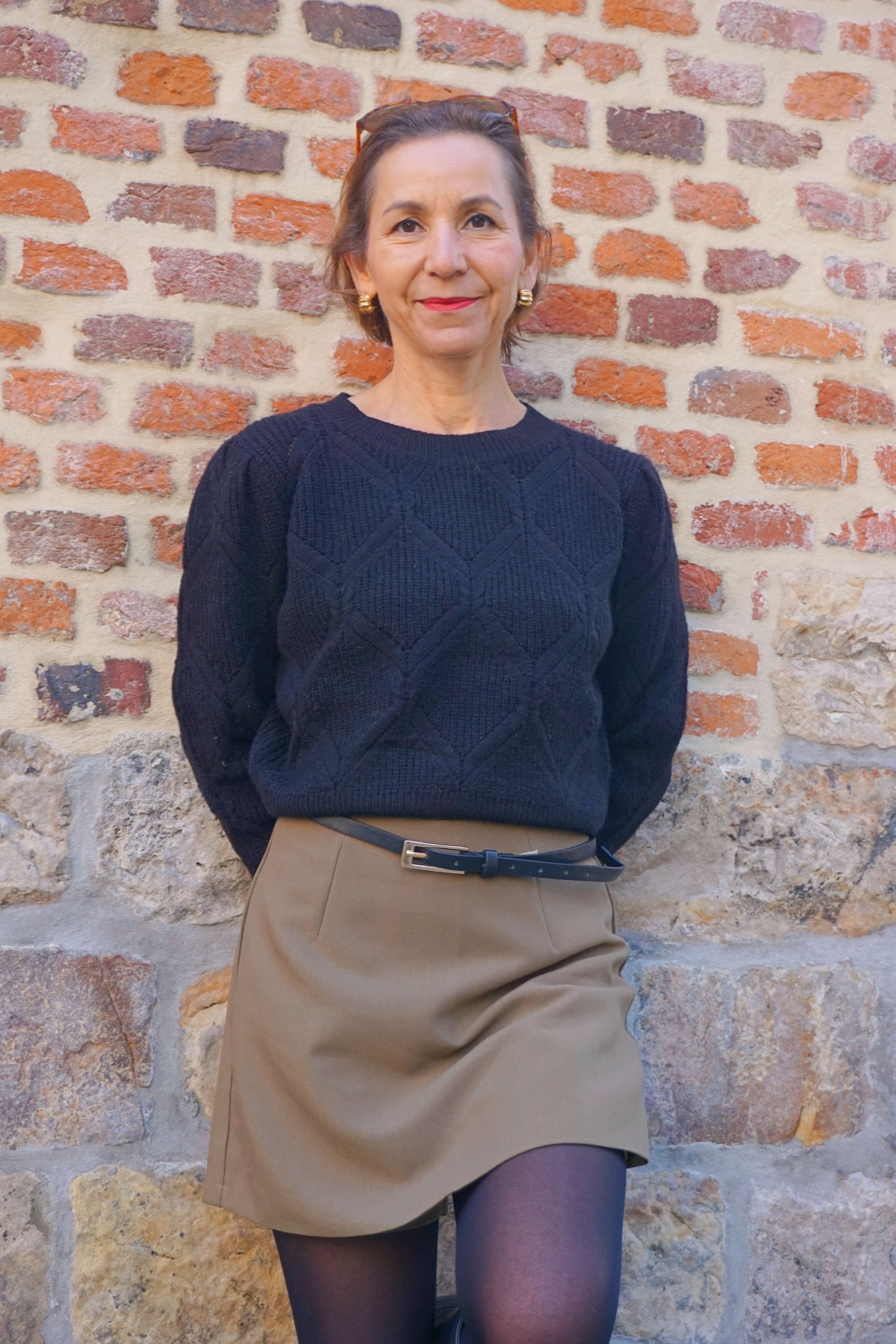 Pull noir épaulettes
