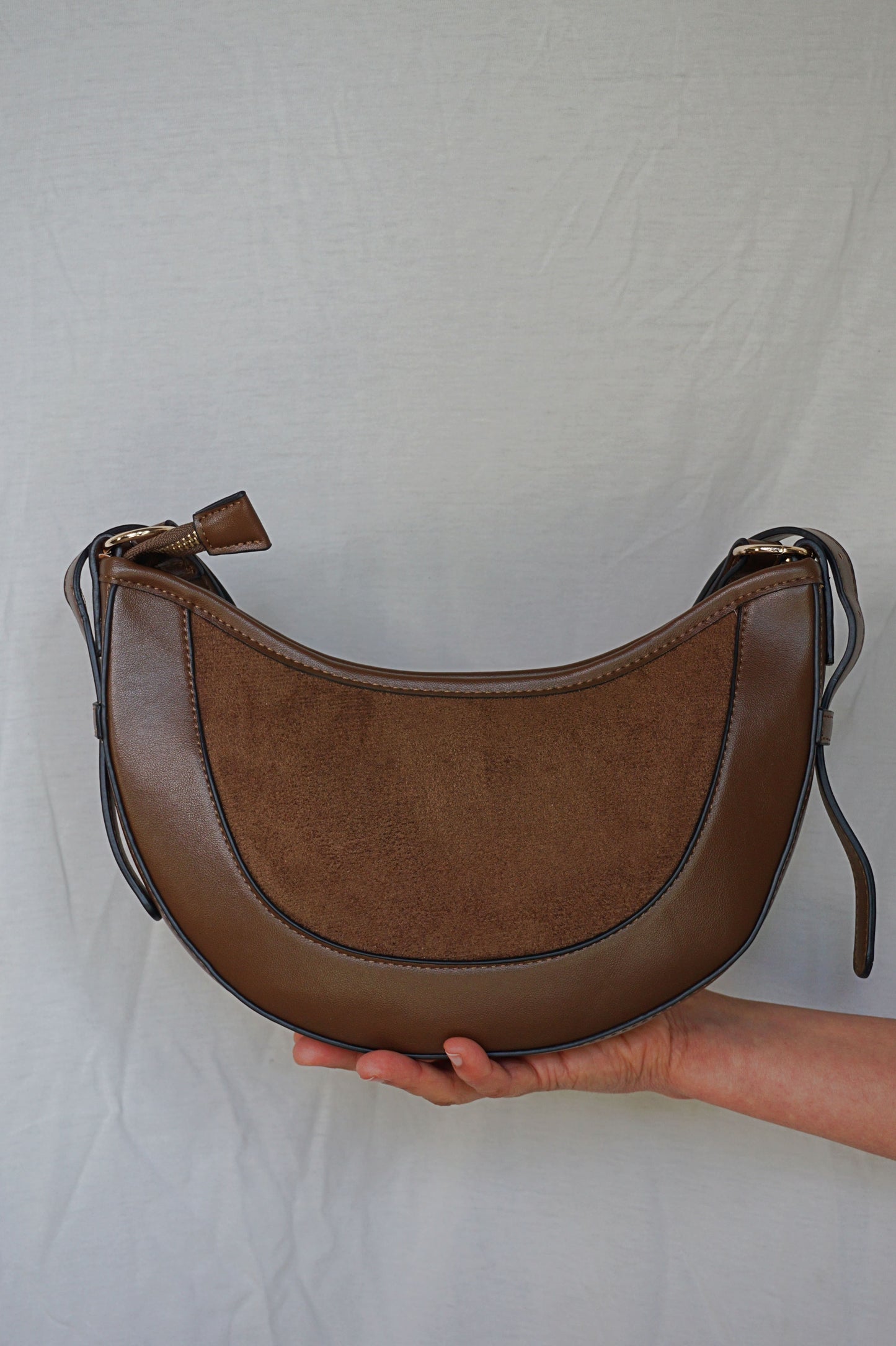 Sac demi-lune marron