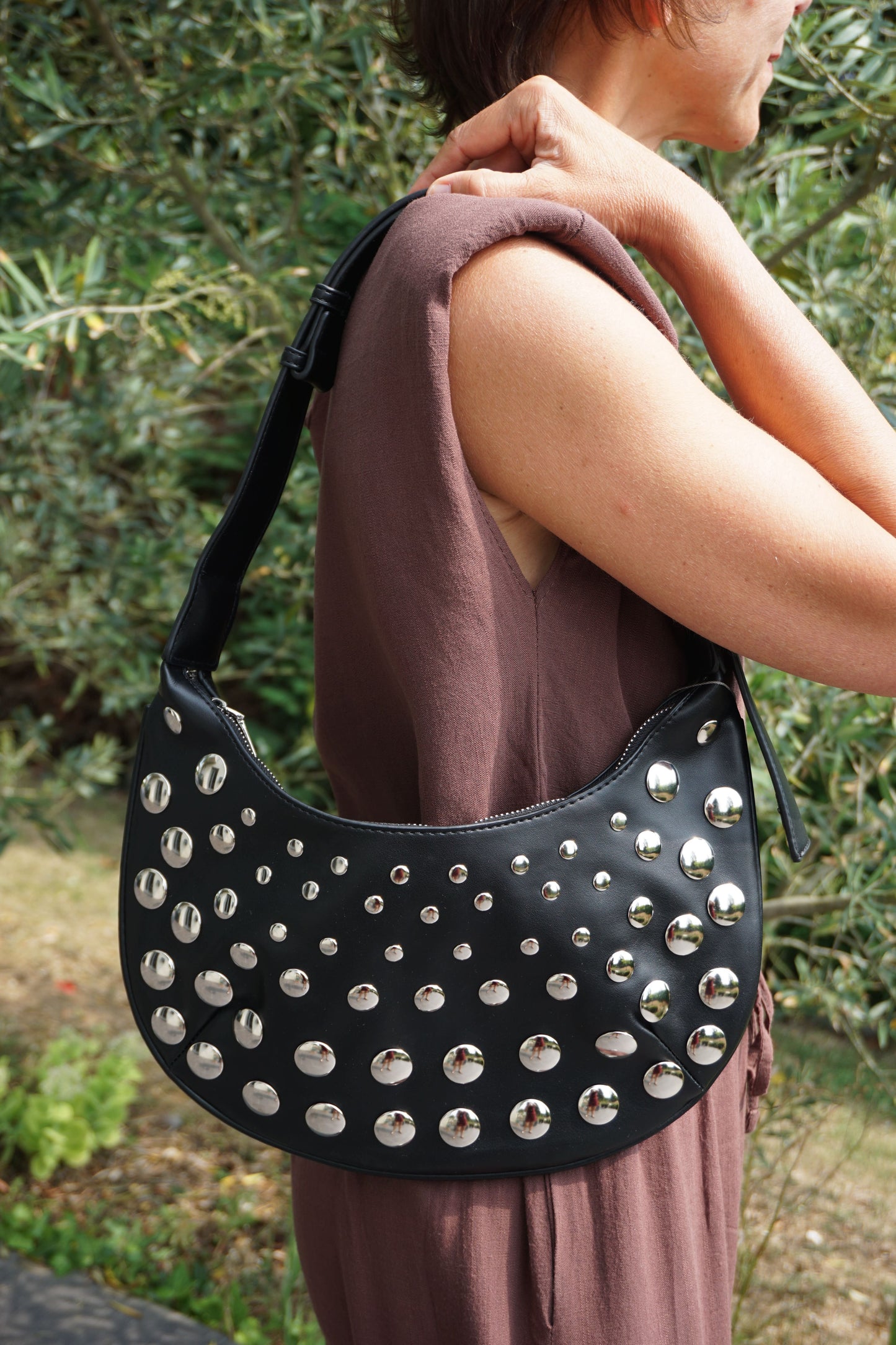 Sac noir épaule similicuir rivet clouté