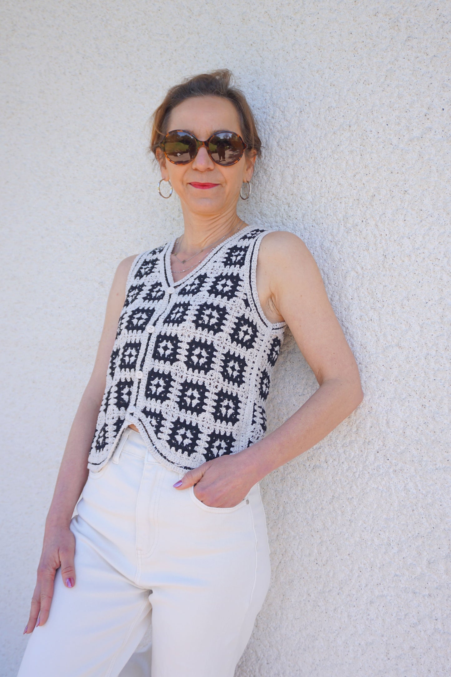 Top gilet crochet noir et crème