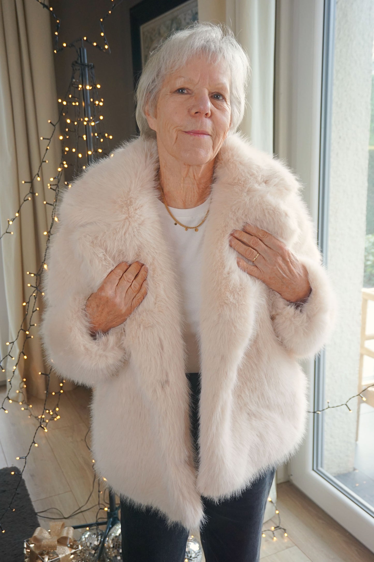 Veste fausse fourrure crème