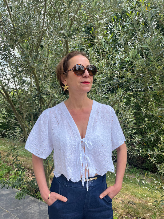 Blouse broderie anglaise manches courtes blanche coton