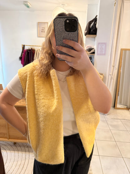 Veste sans manches en feutrine jaune beurre