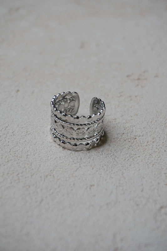 Bague argentée cinq chaînes et soleils