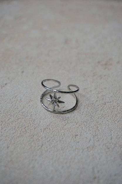 Bague argentée double étoile et strass