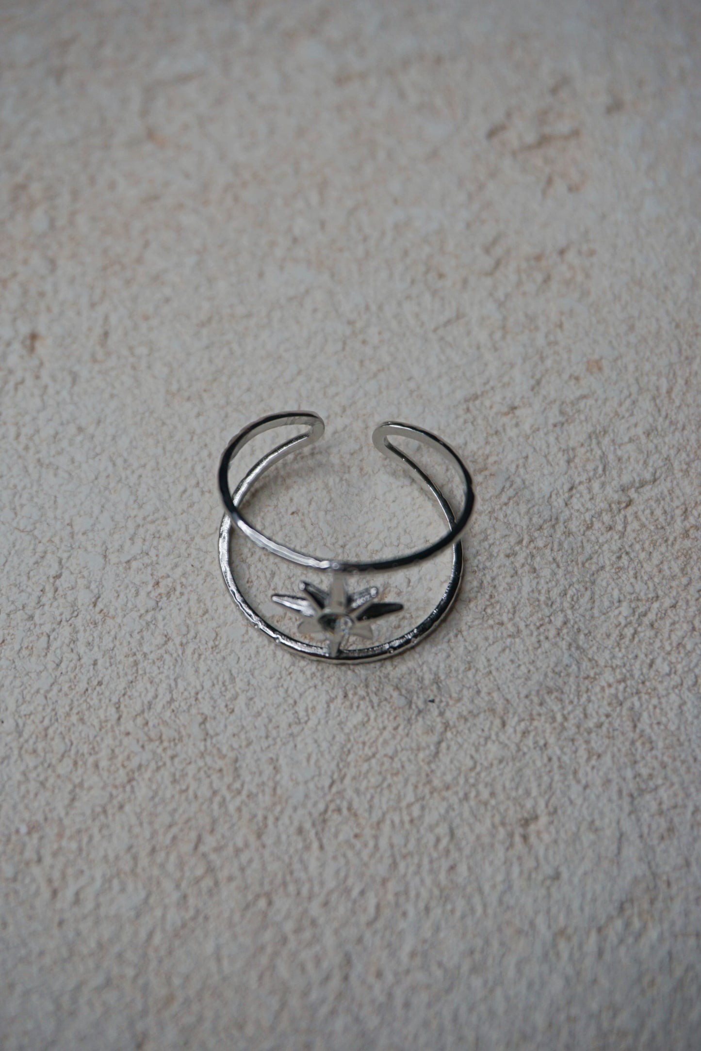Bague argentée double étoile et strass