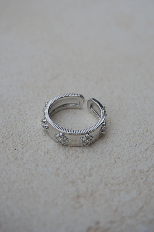 Bague argentée trèfles et strass