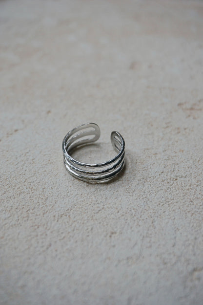 Bague argentée triple