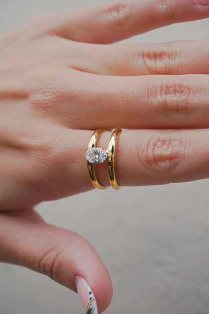 Bague dorée double et pierre strass