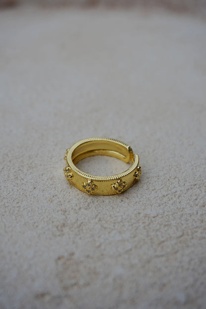 Bague dorée trèfles et strass