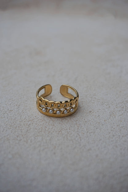 Bague dorée triple chaîne et perles