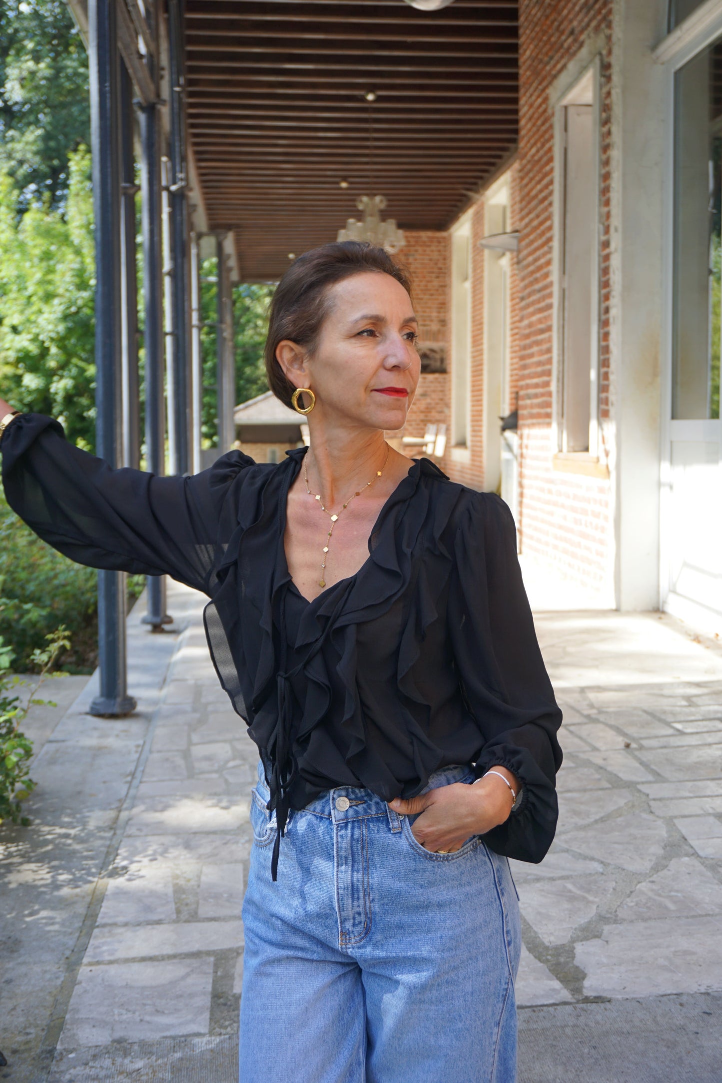 Blouse à volants noire