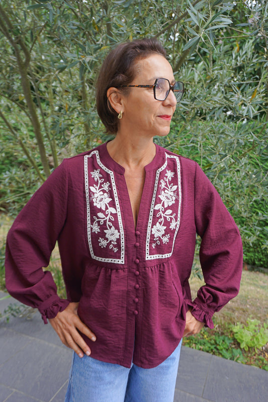 Blouse bordeaux broderies fleurs