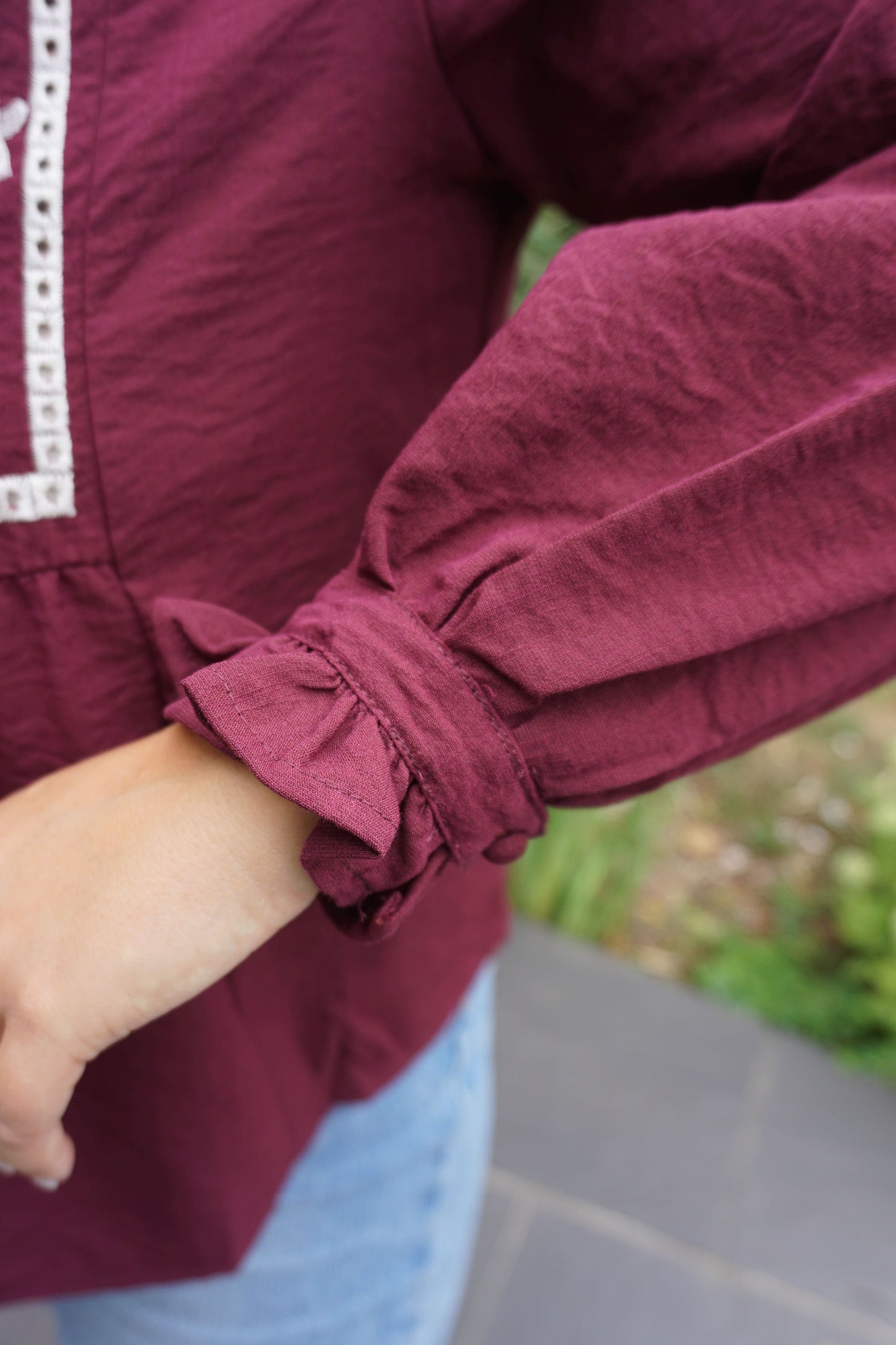 Blouse bordeaux broderies fleurs