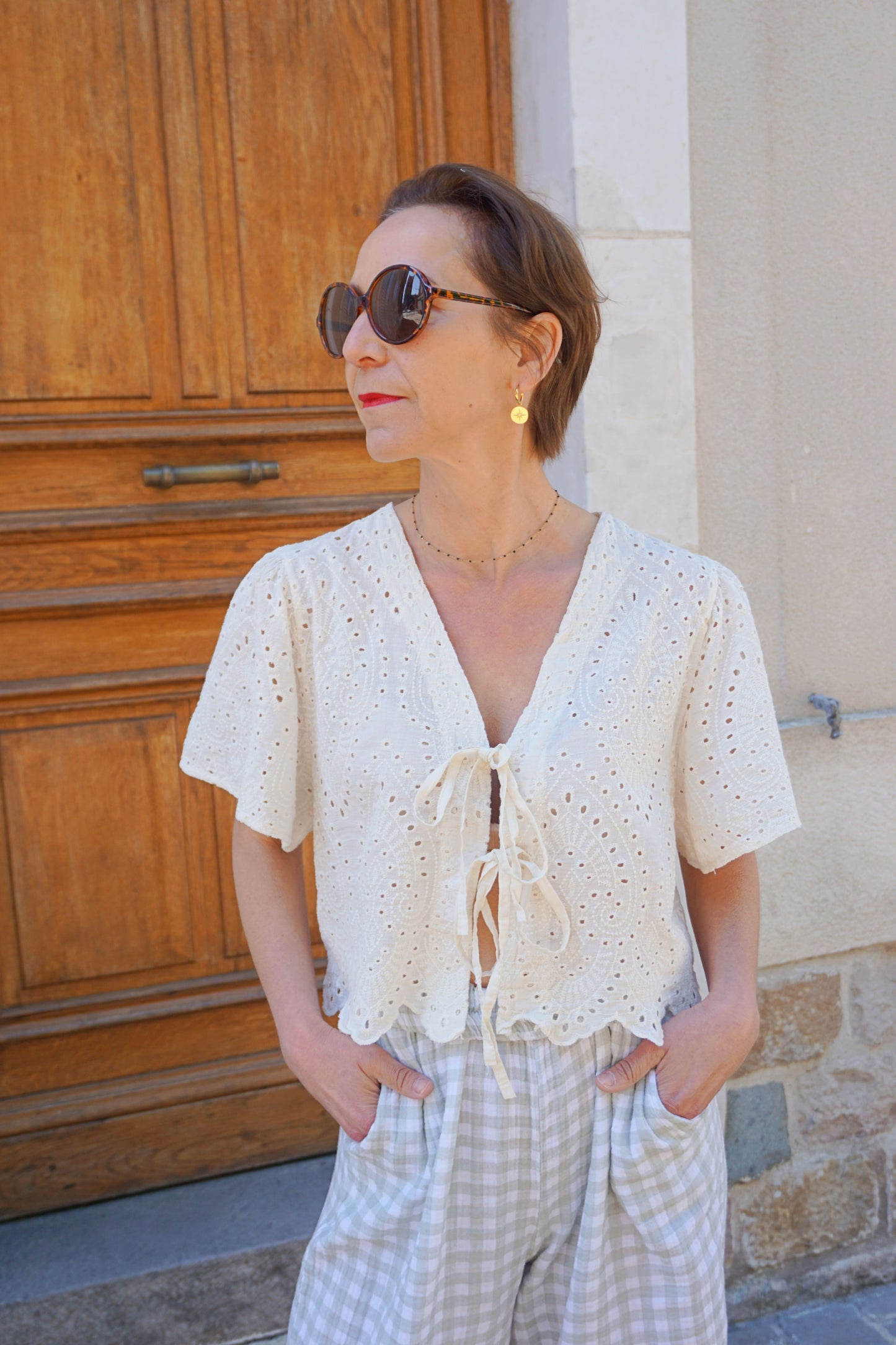 Blouse broderie anglaise manches courtes crème coton