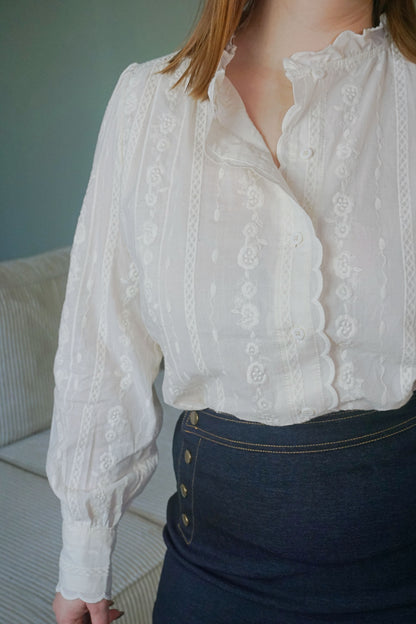 Blouse crème dentelle fleurie