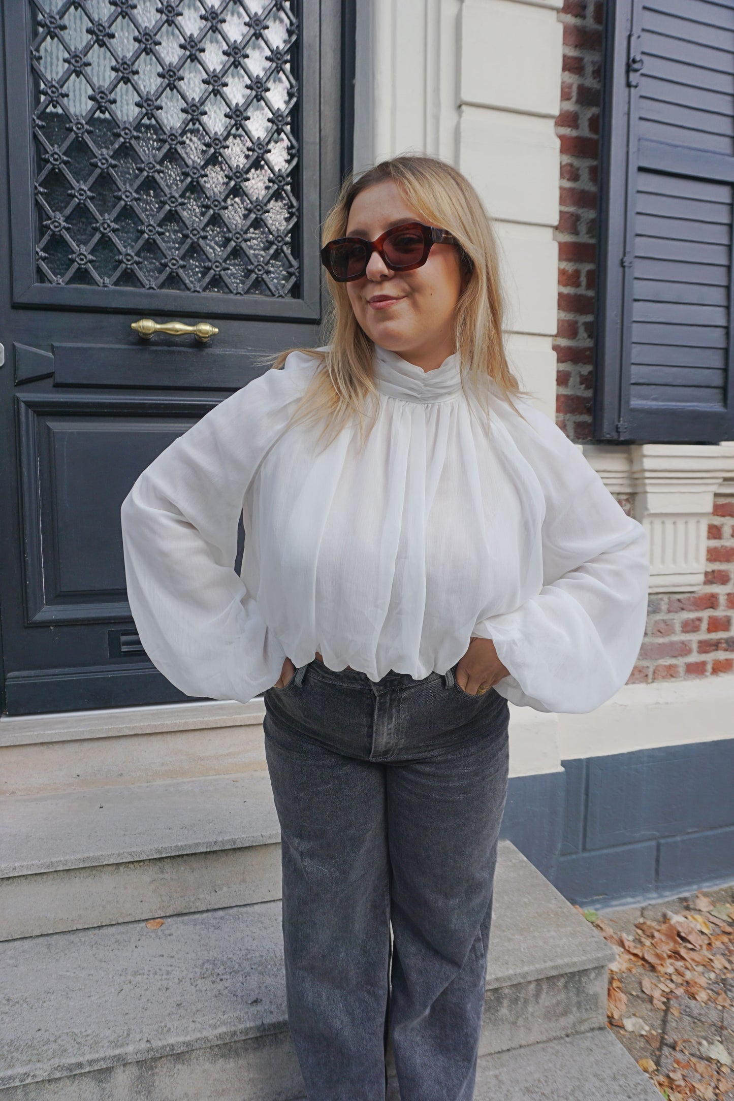 Blouse drapée blanche col montant