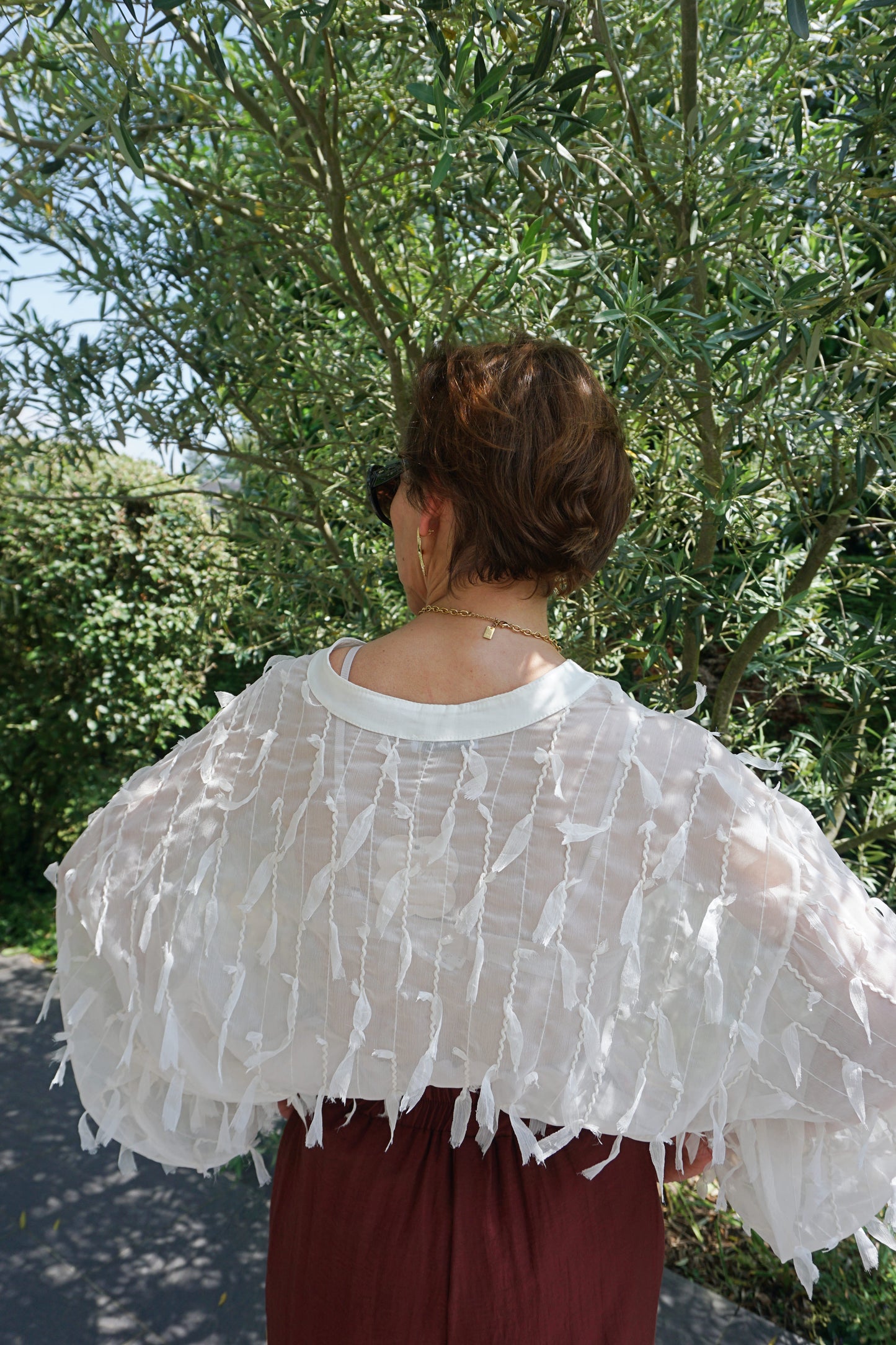 Blouse écru fluide effet plumes