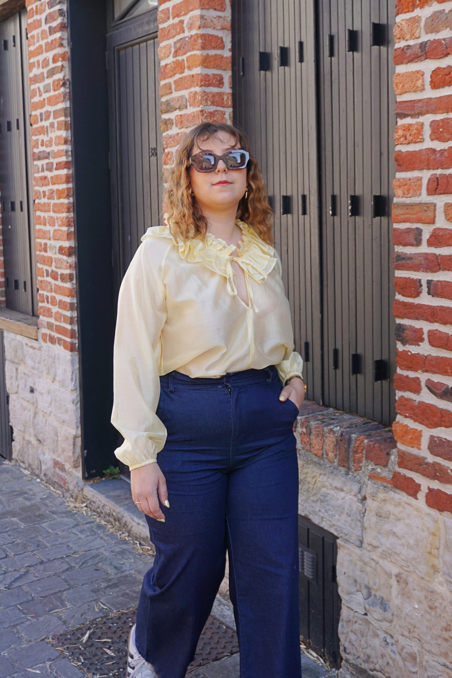 Blouse jaune beurre fluide volants