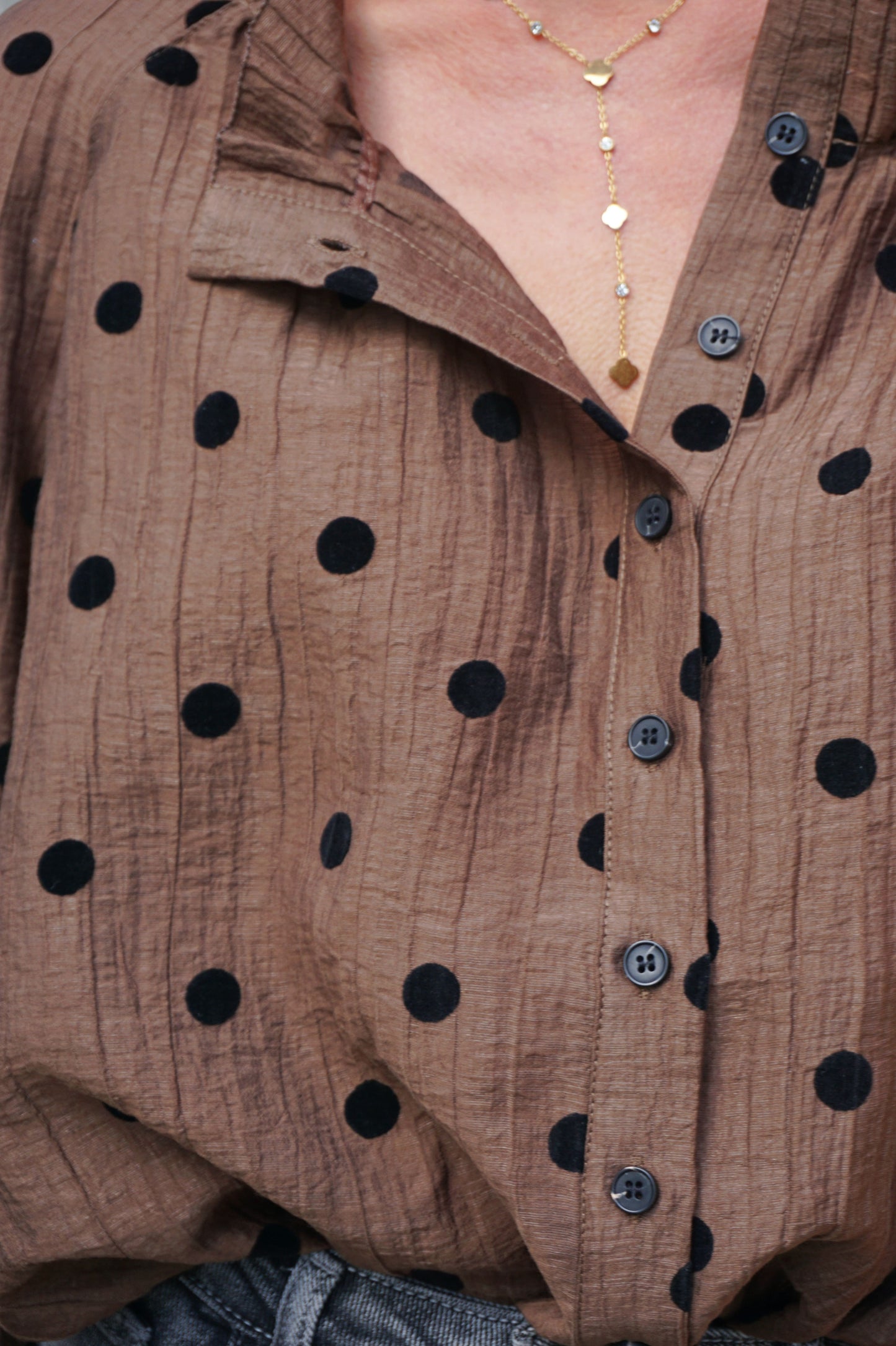 Blouse marron oversize à pois