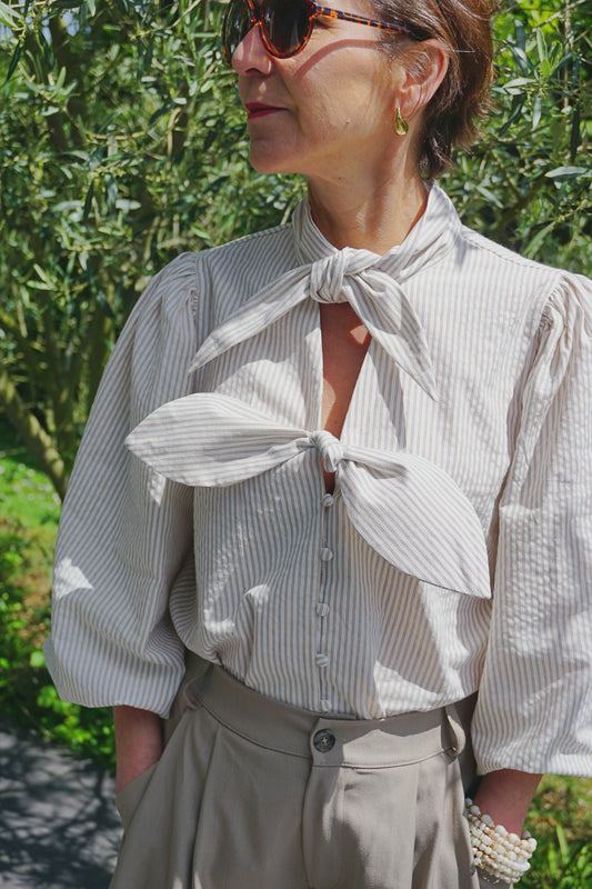 Blouse nœuds rayée beige marron