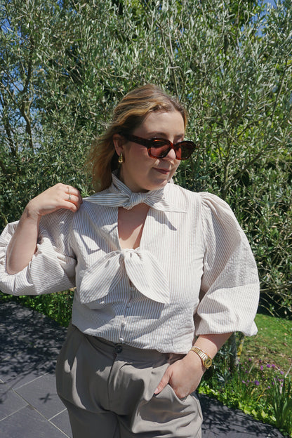 Blouse nœuds rayée beige marron