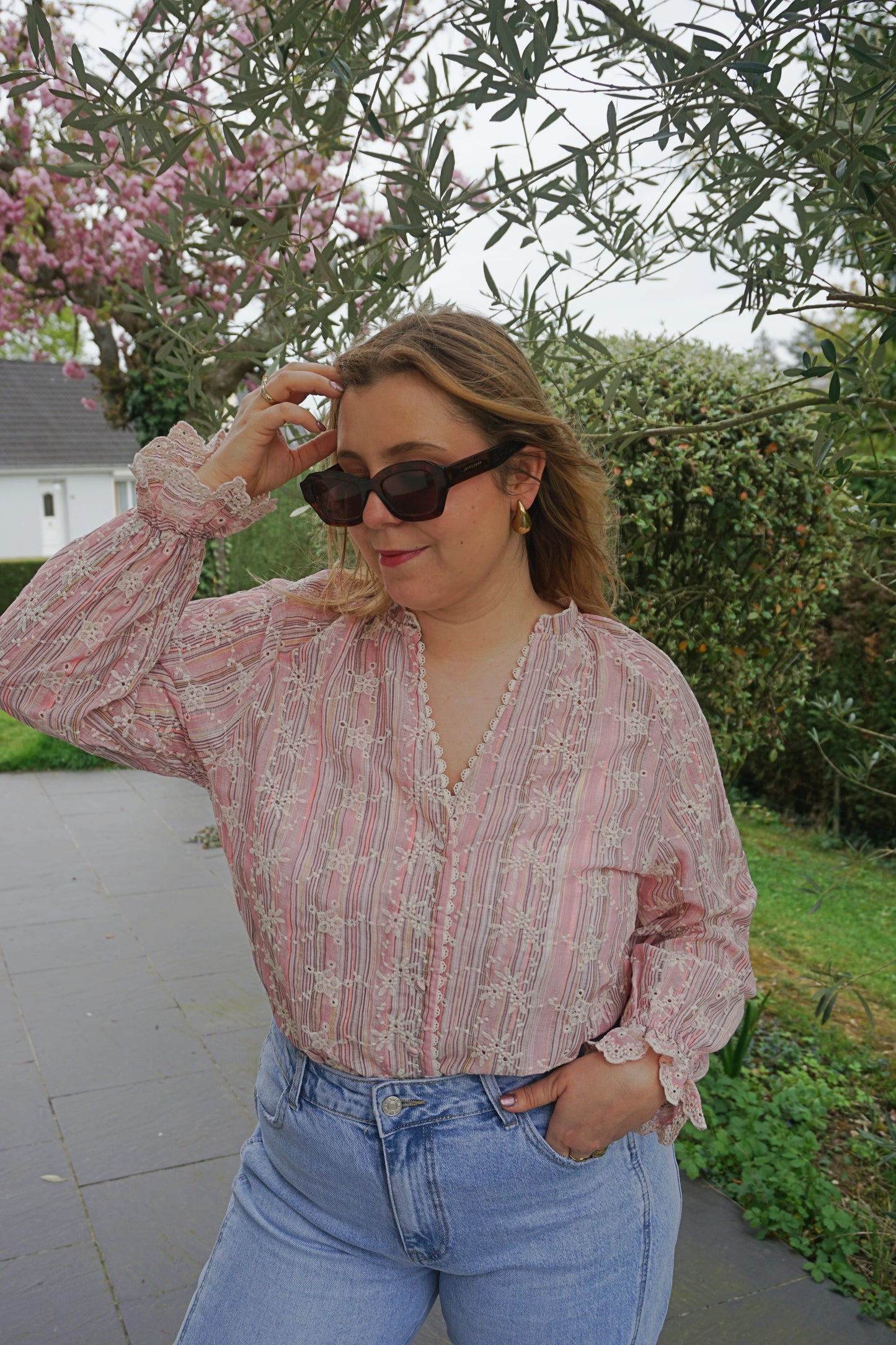 Blouse rose brodée coton