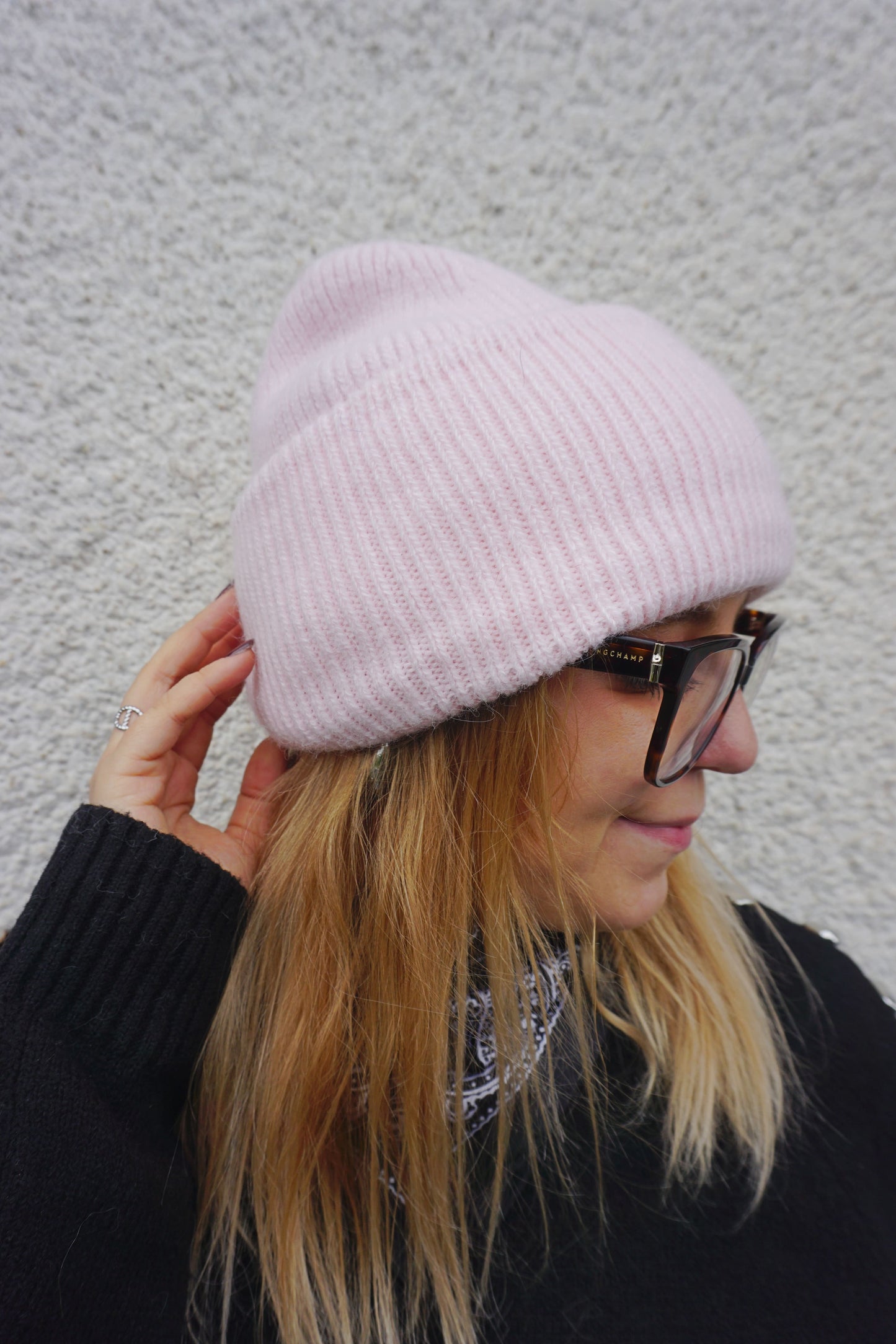 Bonnet rose bébé avec angora